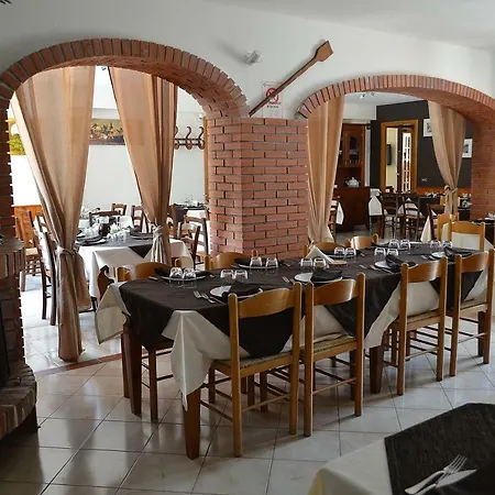 Alloggio per agriturismo La Sorgente Delle Madonie Polizzi Generosa