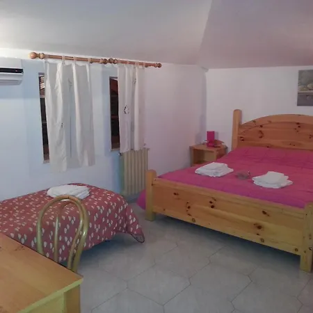 Farm stay Agriturismo La Sorgente Delle Madonie Polizzi Generosa
