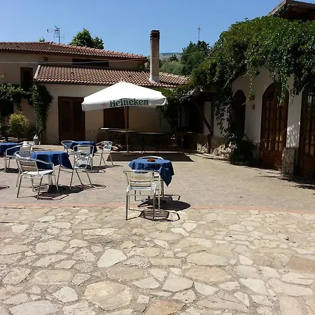 Farm stay Agriturismo La Sorgente Delle Madonie Polizzi Generosa