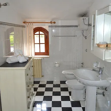 Agriturismo La Sorgente Delle Madonie Farm stay